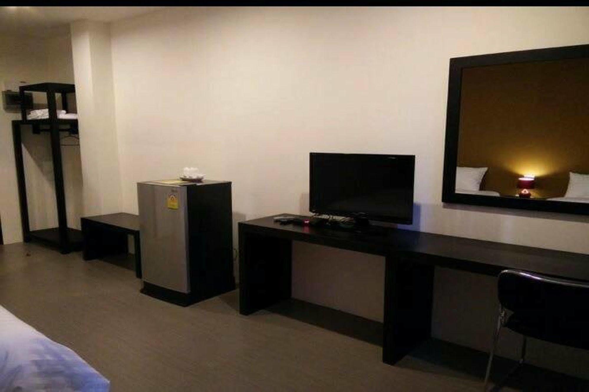 One Fu Hotel Surin Exterior foto